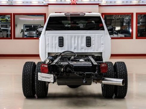 Used 2021 Chevrolet Silverado 3500 LT image 10