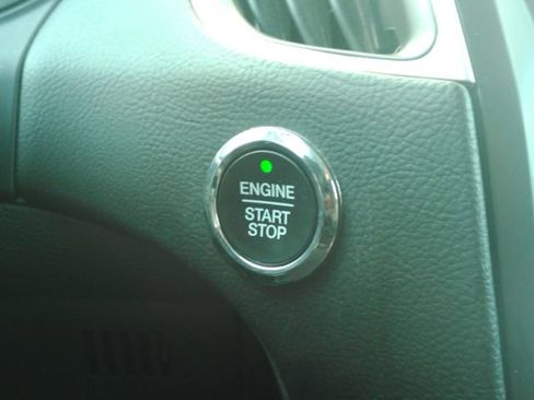 Used 2024 Ford Edge SEL image 41