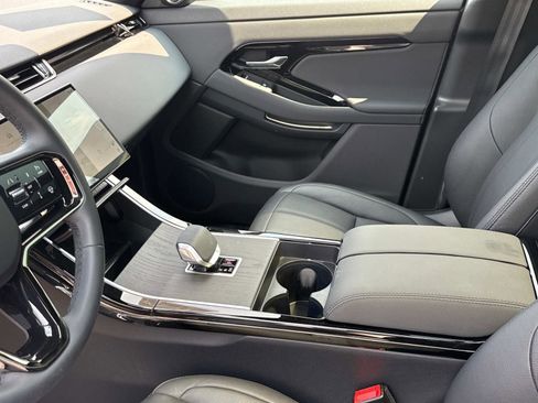 Certified 2025 Land Rover Range Rover Evoque S image 21