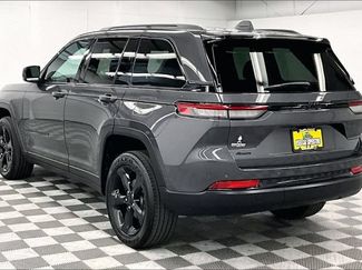 Used 2024 Jeep Grand Cherokee Altitude AWD/4WD video 2