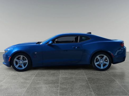 Used 2023 Chevrolet Camaro LT image 2