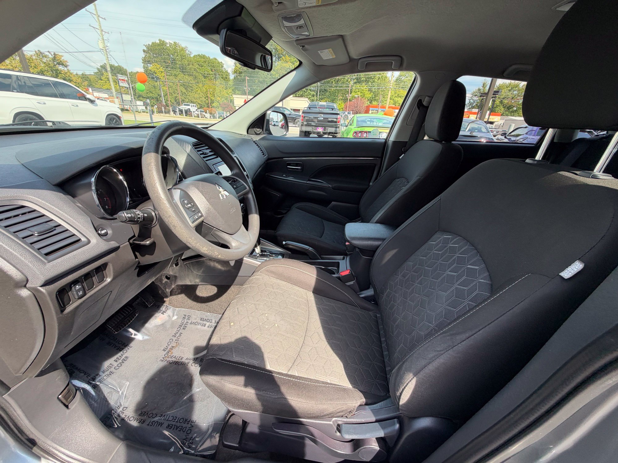 Used 2021 Mitsubishi Outlander Sport LE FWD image 14