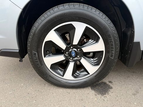 Used 2017 Subaru Forester 2.5i Limited image 39