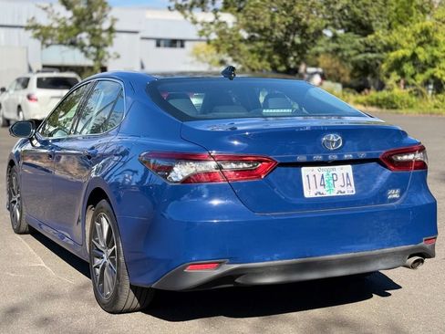 Used 2023 Toyota Camry XLE w/ Navigation Package AWD/4WD image 3
