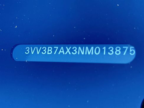 Used 2022 Volkswagen Tiguan SE w/ Panoramic Sunroof Package image 23