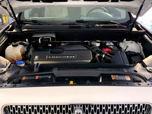 Used 2019 Lincoln Nautilus Reserve AWD/4WD image 30