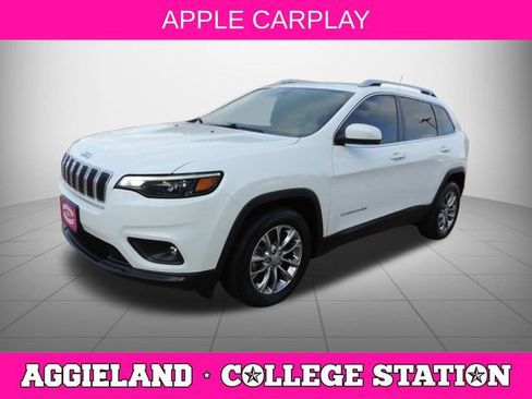 Used 2019 Jeep Cherokee Latitude Plus w/ Cold Weather Group FWD image 9
