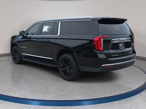 Used 2022 GMC Yukon XL SLT w/ SLT Luxury Package AWD/4WD image 7