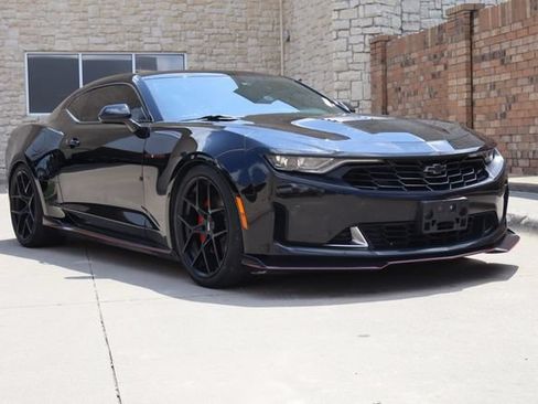 Used 2022 Chevrolet Camaro LT RWD image 2