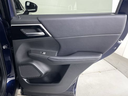 Used 2024 Mitsubishi Outlander SE Black Edition image 24