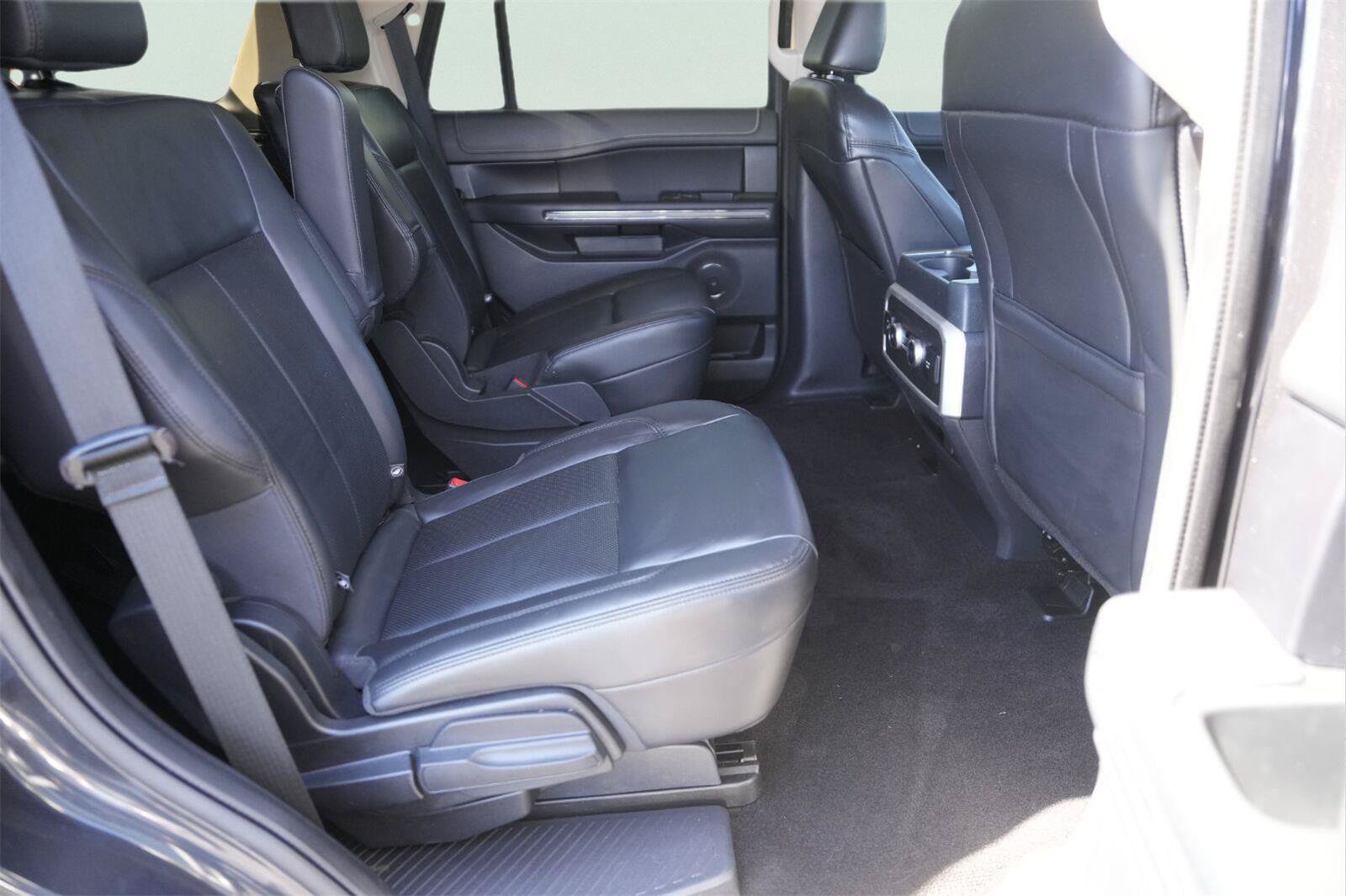 Used 2022 Ford Expedition XLT RWD image 17