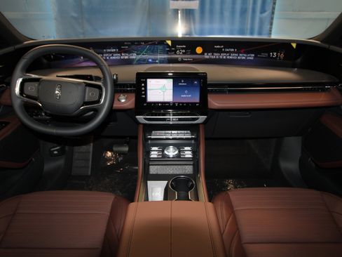 New 2026 Lincoln Nautilus Reserve image 32