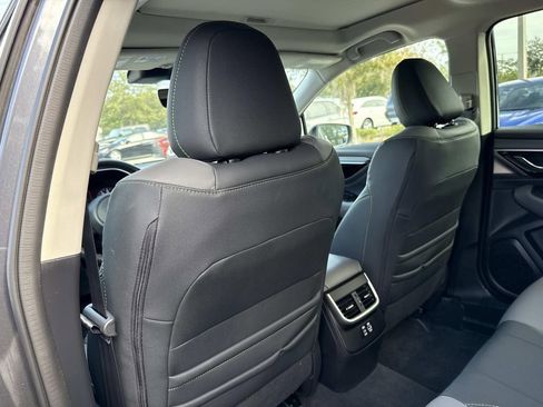 Certified 2025 Subaru Outback Onyx Edition w/ Popular Package #2 image 12