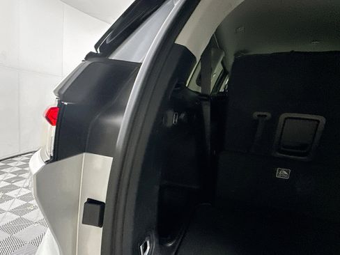 Used 2023 Jeep Grand Cherokee L Limited w/ Black Appearance Package image 30