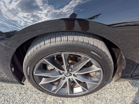 Used 2015 Toyota Camry XSE FWD image 12