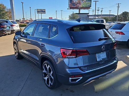 Used 2022 Volkswagen Taos SEL image 7