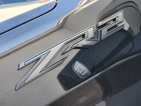 Used 2025 Chevrolet Silverado 1500 ZR2 w/ Dark Appearance Package AWD/4WD image 10