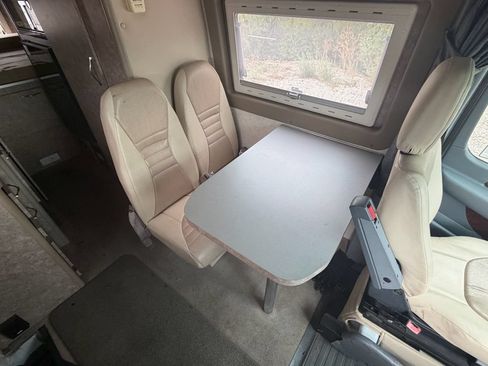 Used 2005 Dodge Sprinter 2500 w/ PWR Convenience Group RWD image 19