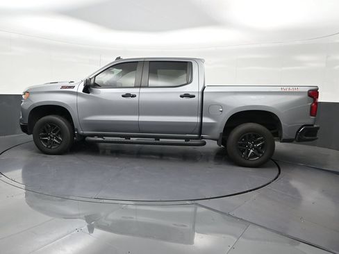 Used 2024 Chevrolet Silverado 1500 LT Trail Boss w/ Convenience Package II AWD/4WD image 2