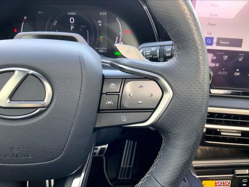 Used 2024 Lexus RX 500h F Sport w/ Convenience Package image 24