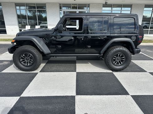 Used 2026 Jeep Wrangler Unlimited Rubicon 392 image 1