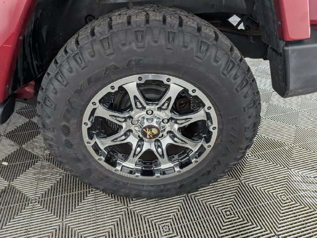 Used 2011 Jeep Wrangler Unlimited Sahara AWD/4WD image 37