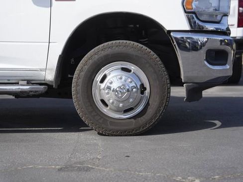 Used 2024 RAM 3500 Big Horn image 4