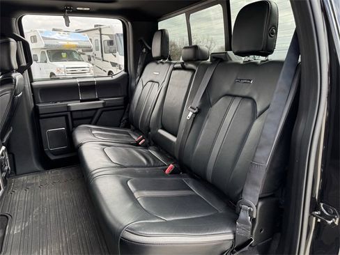 Used 2019 Ford F150 Platinum w/ Equipment Group 701A Luxury image 28