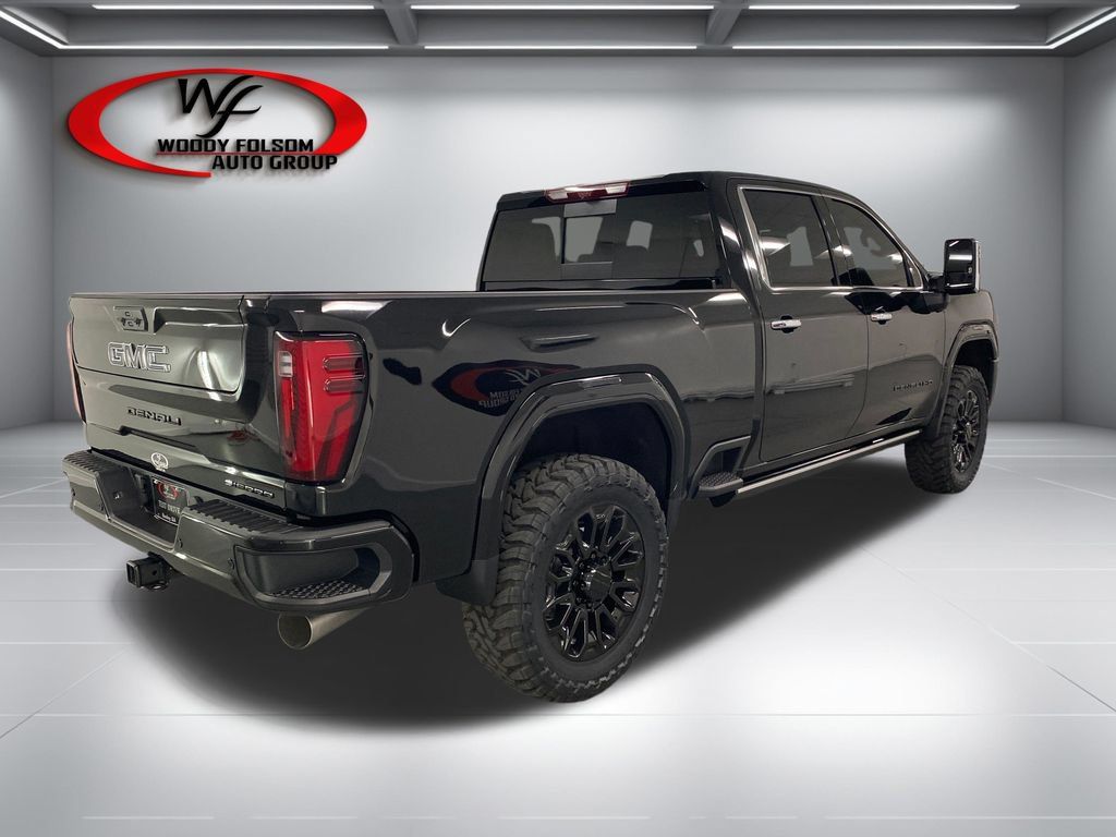 New 2026 GMC Sierra 2500 Denali Ultimate w/ LPO, Black Badging Package AWD/4WD image 7