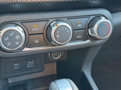 Certified 2024 Nissan Kicks SV image 20