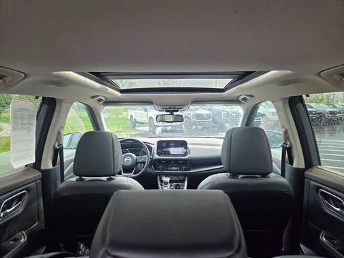Used 2021 Nissan Rogue SL w/ Premium Package FWD image 13