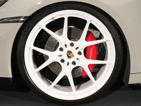 Used 2020 Porsche 911 Carrera 4S AWD/4WD image 34