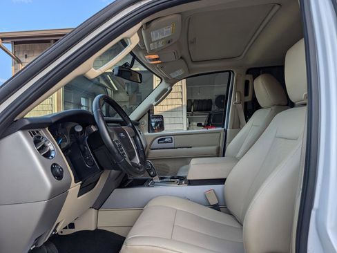 Used 2017 Ford Expedition EL Limited w/ Equipment Group 301A image 13