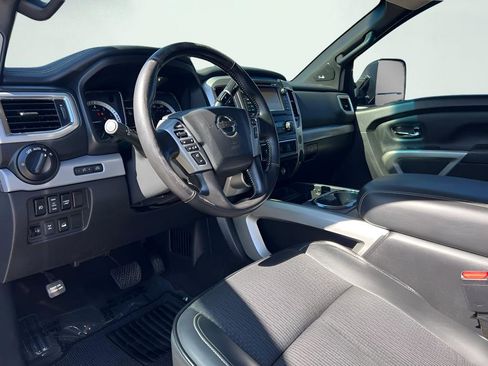 Used 2018 Nissan Titan PRO-4X w/ Pro-4x Utility Package AWD/4WD image 59