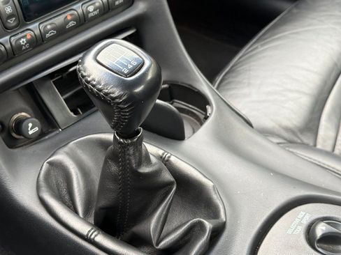 Used 2003 Chevrolet Corvette Convertible w/ Preferred Equipment Group1 image 17