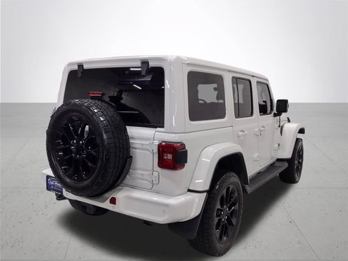 Used 2020 Jeep Wrangler Unlimited Sahara AWD/4WD image 16