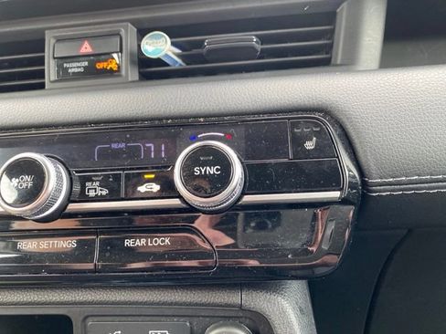 Used 2025 Honda Pilot EX-L image 20