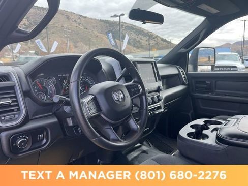 Used 2024 RAM 3500 Tradesman w/ Chrome Appearance Group AWD/4WD image 15
