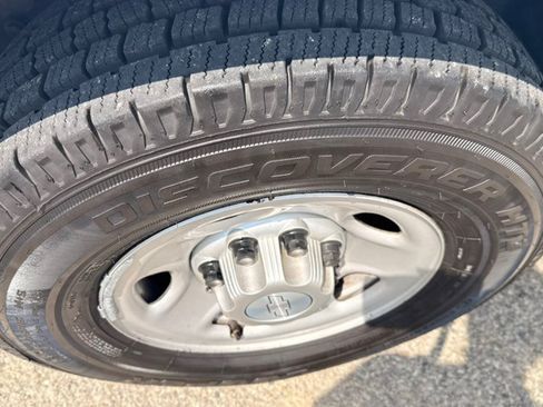 Used 2017 Chevrolet Express 3500 RWD image 26