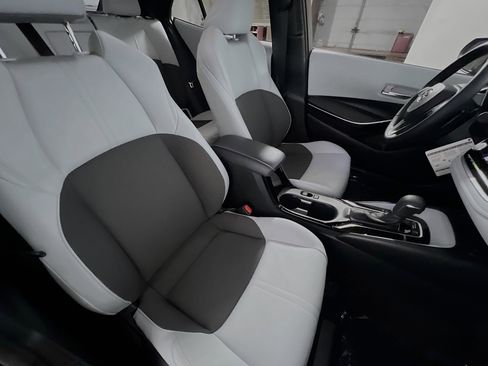 Used 2026 Toyota Corolla XSE image 31