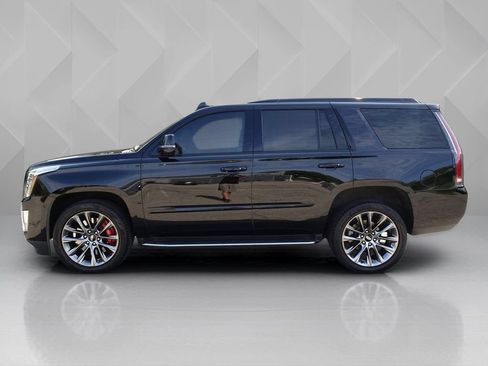 Used 2020 Cadillac Escalade Luxury AWD/4WD image 2