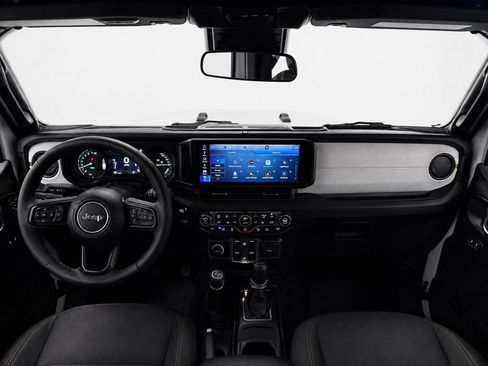 Used 2024 Jeep Wrangler Unlimited w/ Convenience Group AWD/4WD image 19