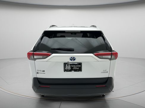 Used 2023 Toyota RAV4 LE AWD/4WD image 7