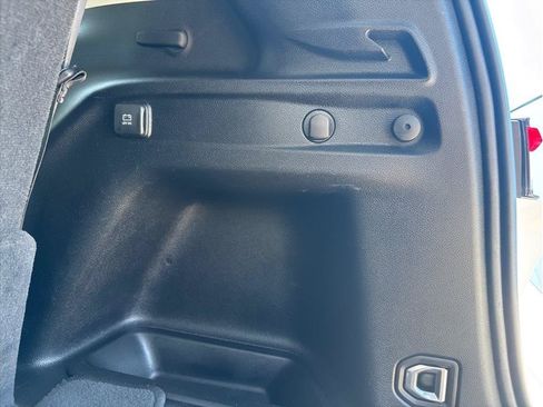 Used 2021 Jeep Grand Cherokee L Limited AWD/4WD image 39