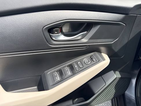 Used 2025 Honda Accord LX image 15