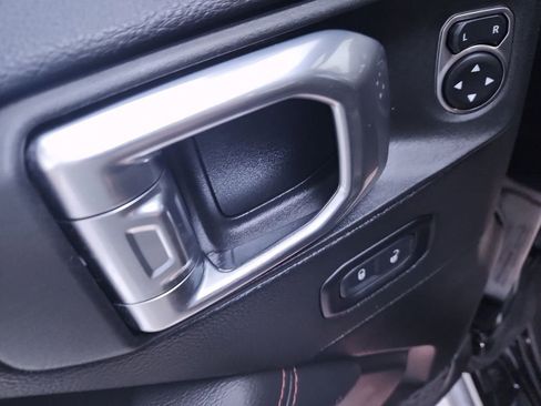 Used 2022 Jeep Gladiator Rubicon w/ LED Lighting Group AWD/4WD image 13