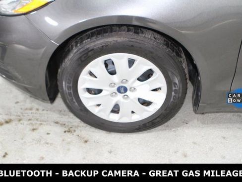 Used 2019 Ford Fusion S image 12