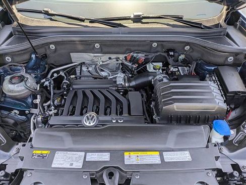 Used 2022 Volkswagen Atlas SEL R-Line AWD/4WD image 25