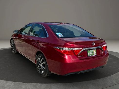 Used 2015 Toyota Camry XSE w/ Moonroof Package FWD image 5