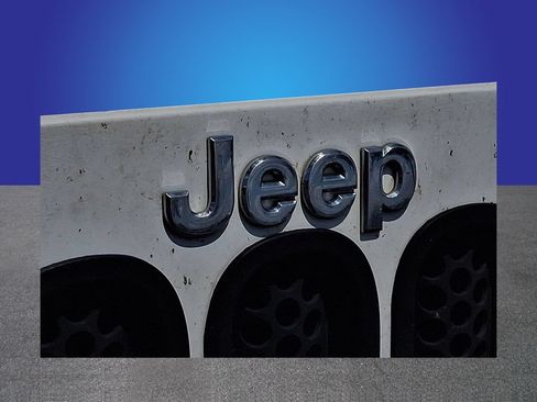 Used 2017 Jeep Wrangler Unlimited Sport w/ Quick Order Package 24S AWD/4WD image 4